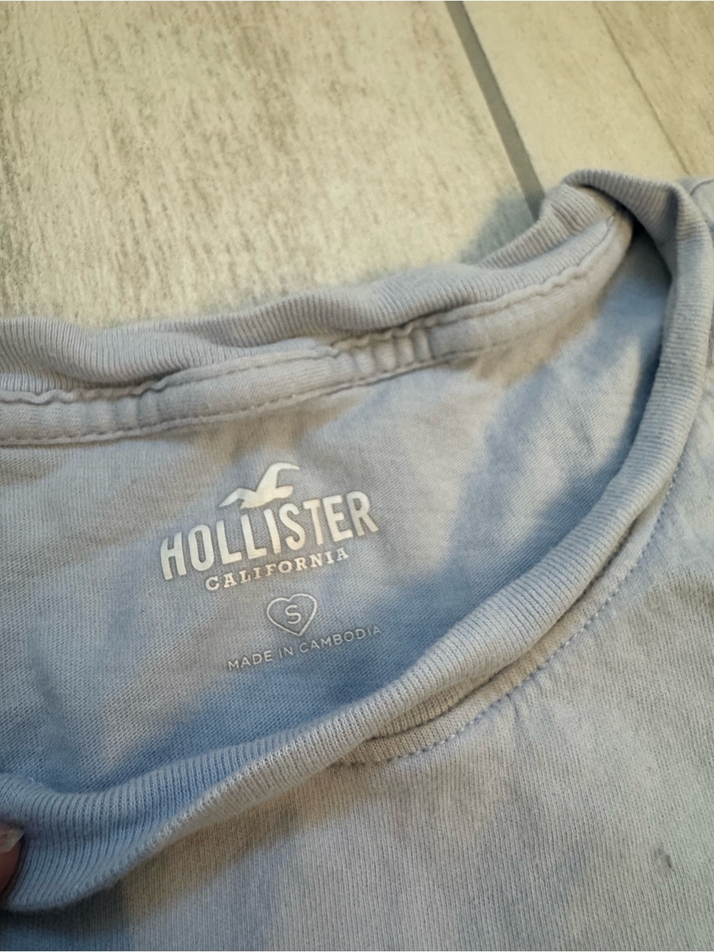 Hollister Pale Blue Crewneck Logo T-Shirt - Picture 3 of 6